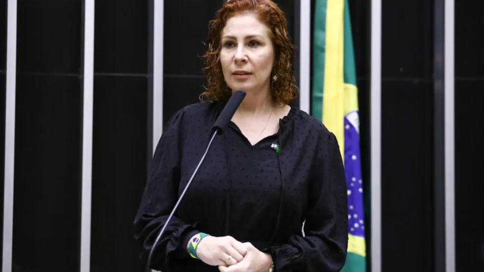Justiça da Itália analisa novo pedido de extradição de Carla Zambelli