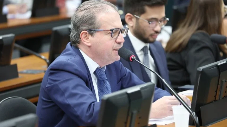 CCJ aprova PEC que muda cálculo do IPVA pelo peso do veículo
