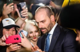 O mundo reage ao Green Card de Eduardo Bolsonaro