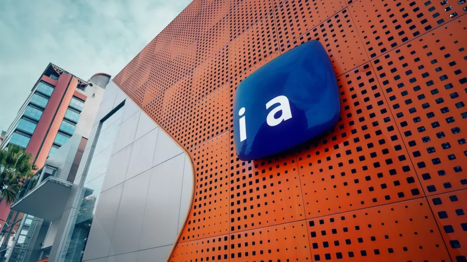 Itaú muda logo e surpreende clientes: saiba o que está por trás da nova fase com inteligência artificial