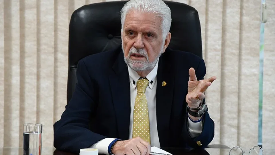 Terreno de Jaques Wagner valorizou 11.400% após obra iniciada em sua gestão, aponta investigação