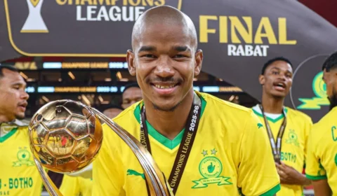 Morte de Jayden Adams abala futebol sul-africano aos 25 anos