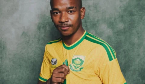 Jayden Adams morre aos 25 e abala futebol sul-africano