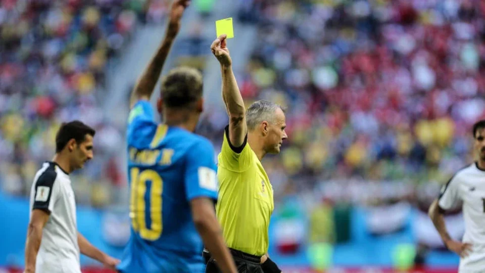 Calor extremo muda comportamento dos jogadores e reduz número de faltas, aponta estudo
