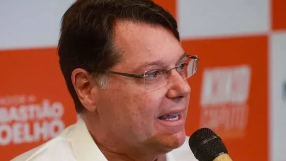 Novo oficializa Kiko Caputo como candidato ao Governo do DF; veja o que defende para a disputa de 2026