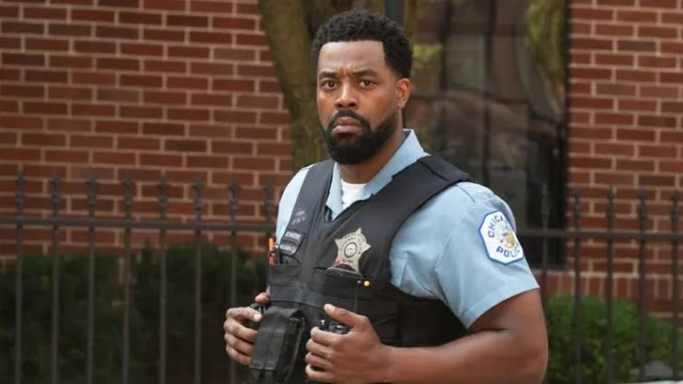LaRoyce Hawkins deixa “Chicago P.D.” após 14 temporadas e emociona fãs da série
