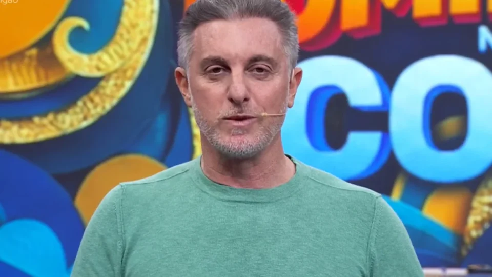Luciano Huck lamenta eliminação do Brasil e desabafa ao vivo após derrota para a Noruega