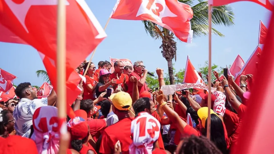 Partido dos Trabalhadores lança guia e responde a críticas de Celina Leão