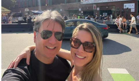 Jacqueline Brazil visita Luiz Carlos Jr. em Boston durante Mundial