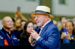 Lula reage a pressões externas e dispara: “Quem se meter nas eleições brasileiras vai apanhar muito”