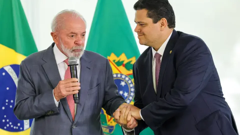 Lula sela trégua com Alcolumbre para destravar fim da escala 6×1 e dinheiro das ‘bets’ no Senado
