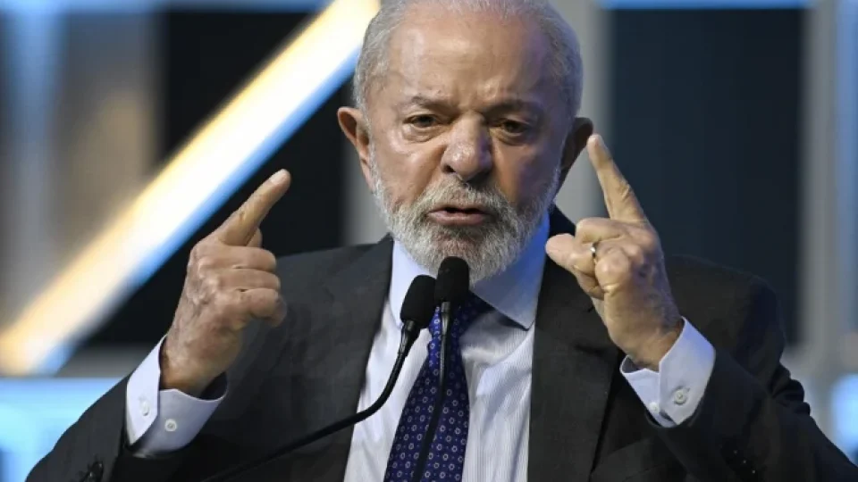 Governo Lula reage a novo tarifaço dos EUA e anuncia contra-ataque com Lei da Reciprocidade