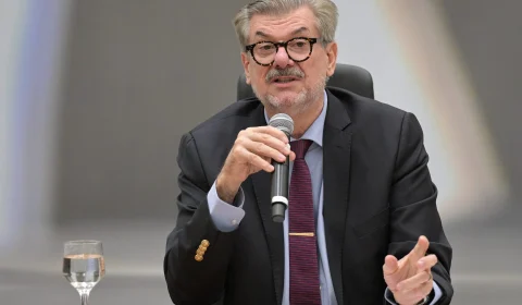 STF autoriza PF a investigar ministros do STJ em apuração sobre venda de decisões
