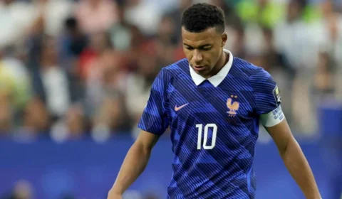 Mbappé cai com a França, mas segue construindo império fora de campo