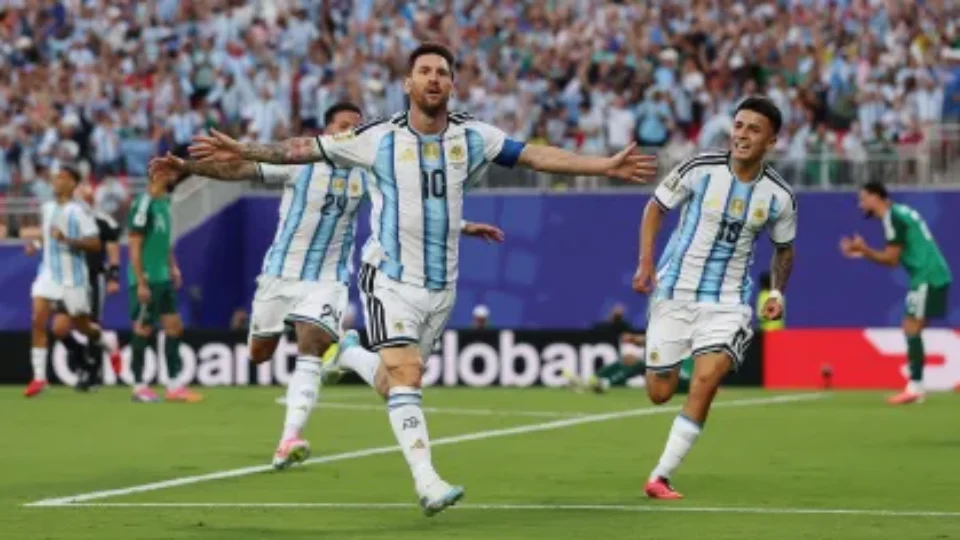 Argentina sofre, vence Cabo Verde em duelo eletrizante e garante vaga após batalha emocionante