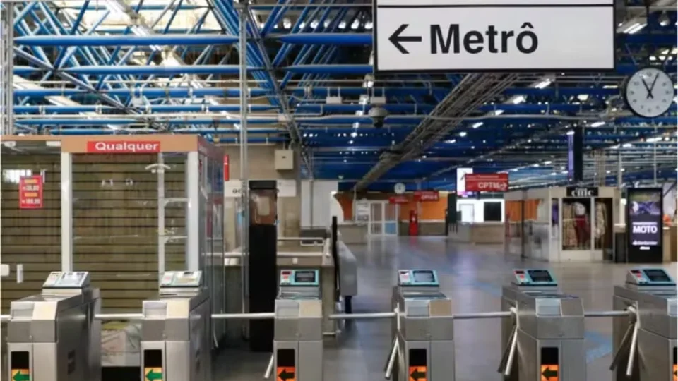 Metrô de São Paulo terá operação 24 horas no fim de semana e reforça circulação para jogo do Brasil