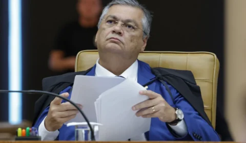 Flávio Dino manda PF ampliar apurações após auditorias confirmarem fraudes em emendas