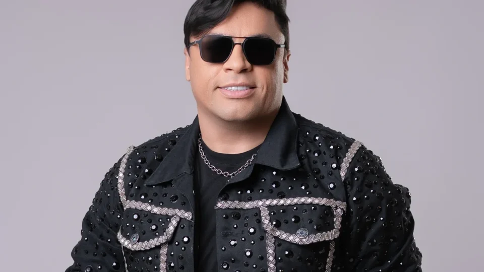 Morre Neto Araújo, ex-vocalista das bandas Cavaleiros do Forró e Collo de Menina, aos 42 anos