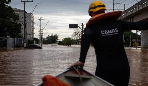 RS segue em alerta máximo para temporais com risco de granizo, vendavais e até tornados