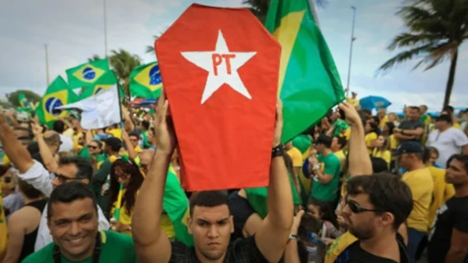 Antipetismo vira a maior aposta da direita para frear Lula em 2026