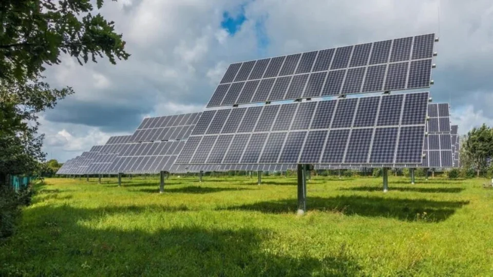 ONS prevê cortes de até 40 GW em energia solar e eólica até 2030