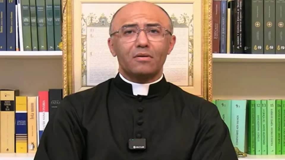 Denúncia que abalou a Igreja: padre excomungado expõe sacerdotes acusados de estupro