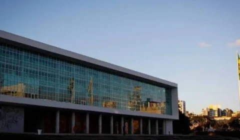 Ratinho lidera aprovação; Marina sai na frente ao Senado em SP