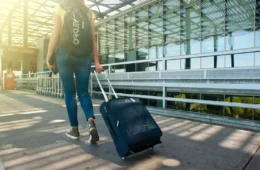 Estudantes podem economizar em passagens da Air France e KLM; veja como