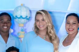 Mãe de Endrick surpreende ao publicar foto com Gabriely em meio a especulações