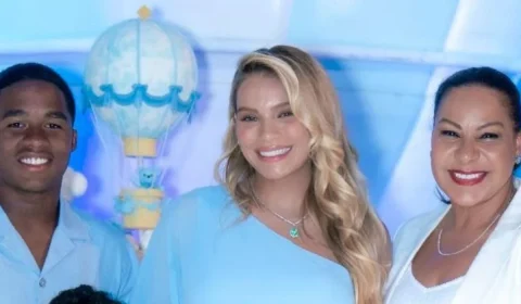Mãe de Endrick surpreende ao publicar foto com Gabriely em meio a especulações