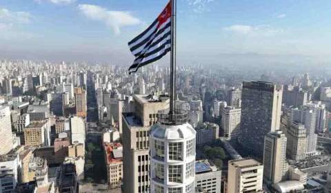 9 de julho em SP: o que abre, fecha e quem folga em 2026