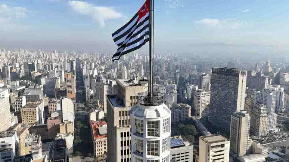 9 de julho em SP: o que abre, fecha e quem folga em 2026