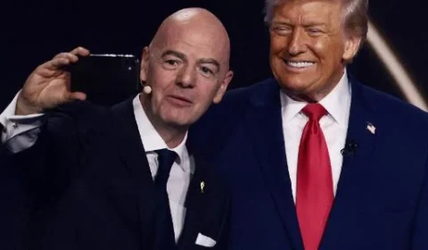Infantino é denunciado ao COI por apoio político a Donald Trump