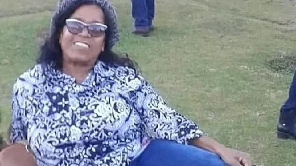 Professora é morta dentro de casa e tem dedos arrancados para saque de R$ 18 mil; polícia conclui investigação