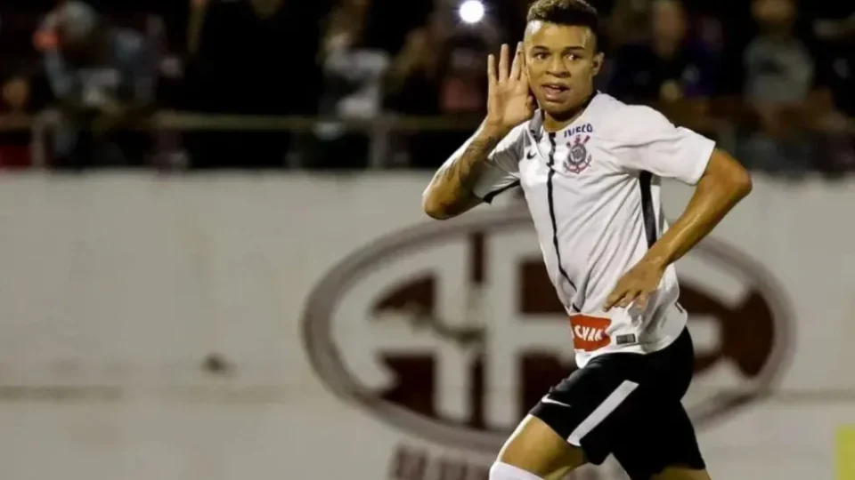 Rafael Bilu vai à Tailândia, e Lautaro Díaz deixa Santos ao Racing