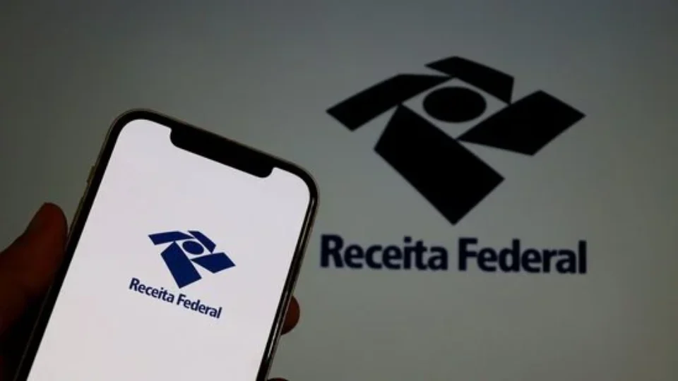 Governo libera 316 vagas em concursos da Receita e BC