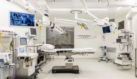 Turquia pune mais de 100 médicos por excesso de cesarianas