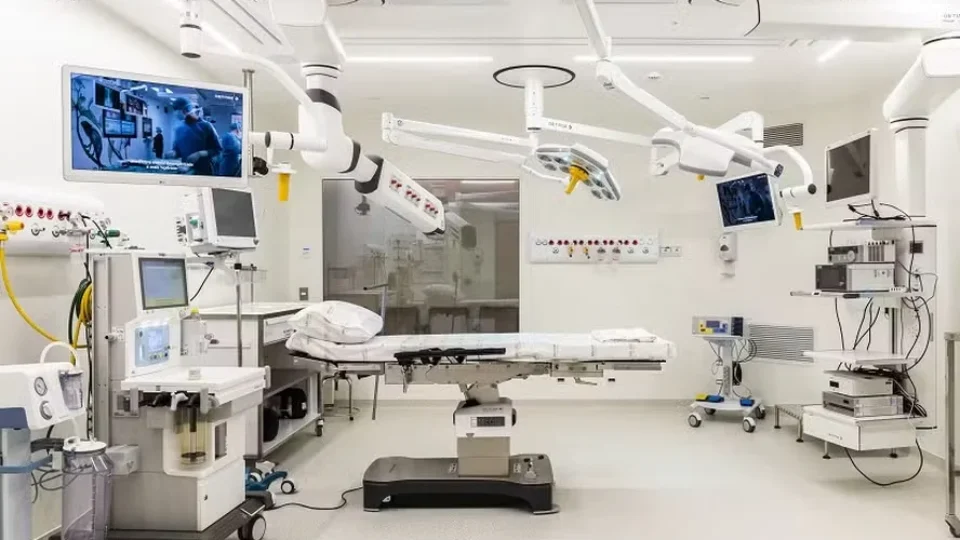 Turquia pune mais de 100 médicos por excesso de cesarianas
