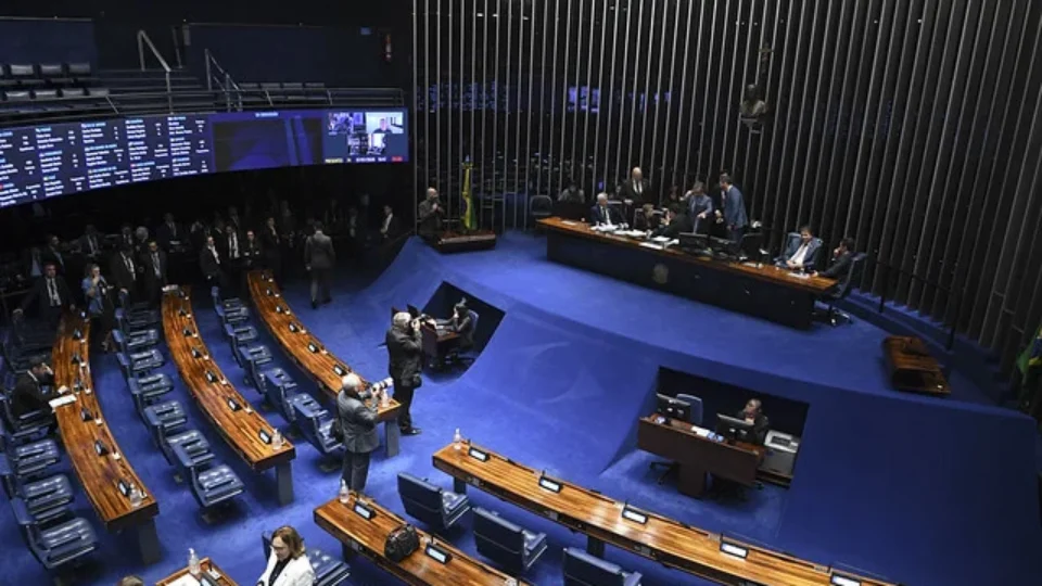 PIX Pensão” é aprovado no Senado; veja como vai funcionar a transferência automática da pensão alimentícia