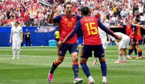 Espanha quebra jejum em mata-mata do Mundial após 16 anos