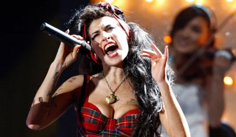 Amy Winehouse segue em alta no Brasil 15 anos após sua morte; entenda o fenômeno