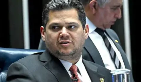 Alcolumbre reavalia formato de reunião sobre PEC do fim da escala 6×1