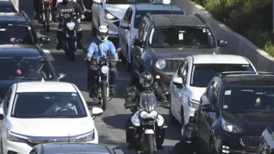 Justiça volta a proibir Uber Moto em São Paulo e suspende autorização para serviço