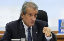 Valdemar muda versão ao STF e diz que apenas faz “sugestões políticas” sobre emendas