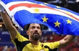 Após brilhar na Copa do Mundo, Vozinha é anunciado por gigante sul-americano e inicia novo capítulo na carreira