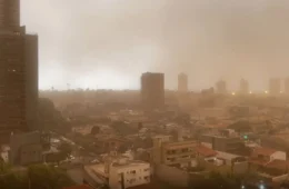 Vendaval de até 100 km/h coloca Campo Grande em alerta; veja o que pode acontecer