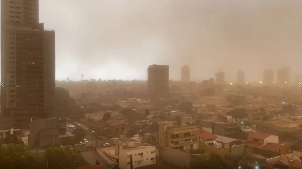 Vendaval de até 100 km/h coloca Campo Grande em alerta; veja o que pode acontecer
