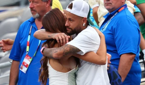 Santos libera Neymar para descanso e adia decisão sobre futuro
