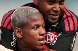 Lorran e Wallace Yan resolvem no segundo tempo e Flamengo vence em Portugal antes de duelo mais duro