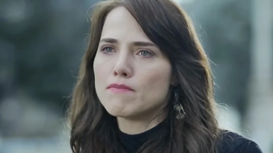 Adriana arma aliança feminina contra Pilar em ‘Quem Ama Cuida’